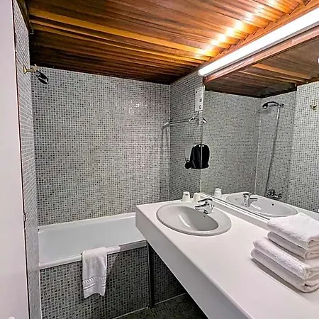 Gergovia Hotel 2*