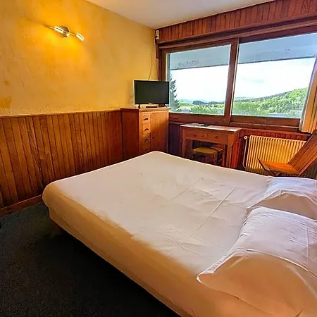 Hotel Gergovia 2*